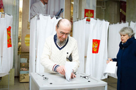 Проголосовал я, естественно, за Владимира Владимировича Путина. Нашего президента, верховного главнокомандующего. 