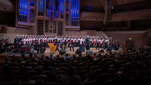 8 мая на сцене Московского международного Дома музыки состоялся духовно-патриотический концерт Кубанского казачьего хора